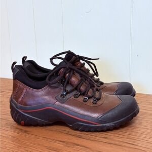 Clarks Muckers Lace-Up Waterproof Leather Rubber 74296 Brown Women's Size 7M